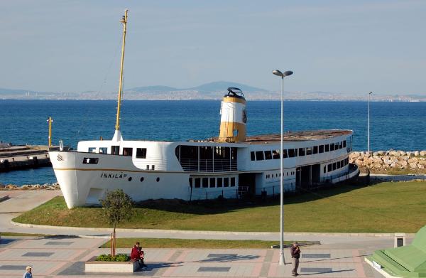 İnkılap Vapuru’nun geleceğine Yalovalılar karar verecek