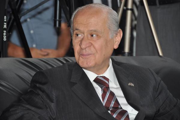 Bahçeli: AKP ile CHP koalisyonunu Cuma günü namaz sonrası kurmalılar (2)