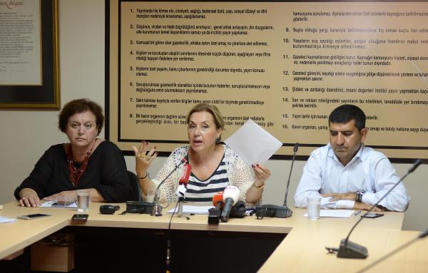 Basın Konseyi Başkanı Türenç"Haber peşinde koşan gazeteciler terörist ilan edilemez"