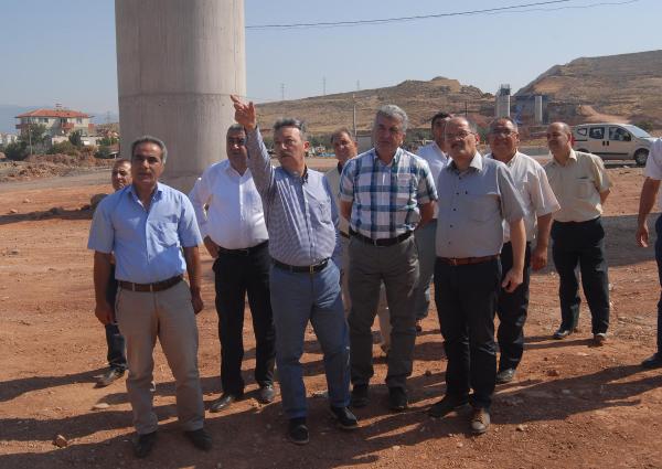 CHP heyeti 4 kişinin öldüğü viyadük inşatında inceleme yaptı