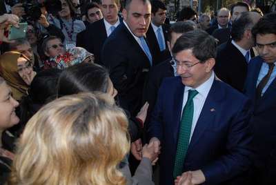 Davutoğlu: Yüce Peygambere yapılan hakarete sessiz kalmayız (4)