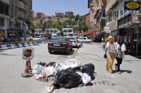 Hakkari Belediyesi'nden çöp açıklaması