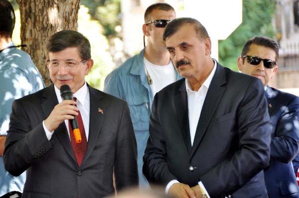 Başbakan Davutoğlu ve Genelkurmay Başkanı Özel, Suriye sınırında (4)
