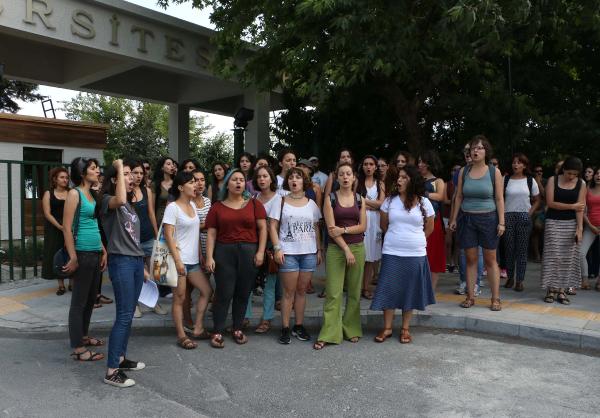 Boğaziçi Üniversitesi yurdundaki jiletli saldırıya protesto