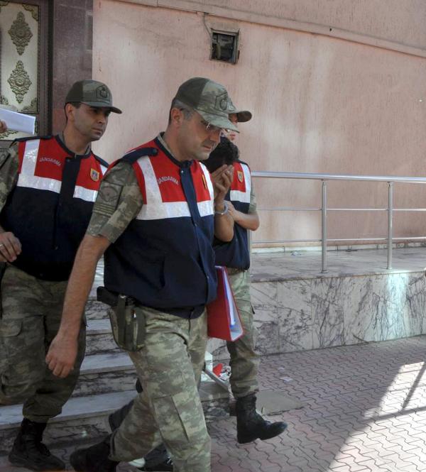 Karakoçan'da yola bomba koyan PKK'lılara yardım eden 1 kişi tutuklandı