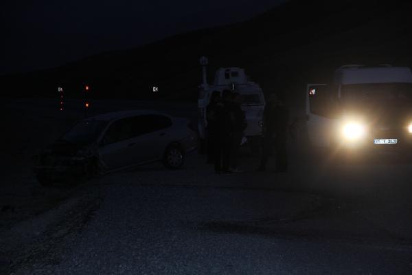 Başkale'de kaza: 8 yaralı
