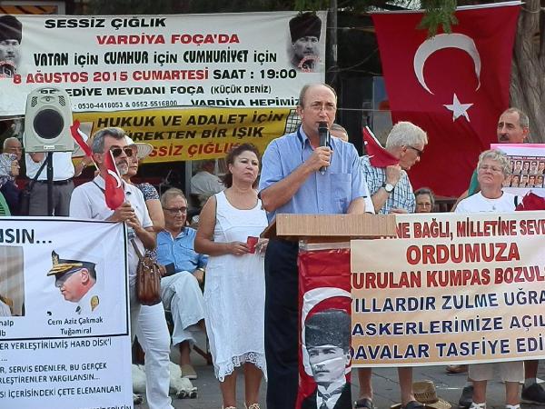Foça'da, 'Sessiz Çığlık' eyleminin 148'incisi gerçekleştirildi