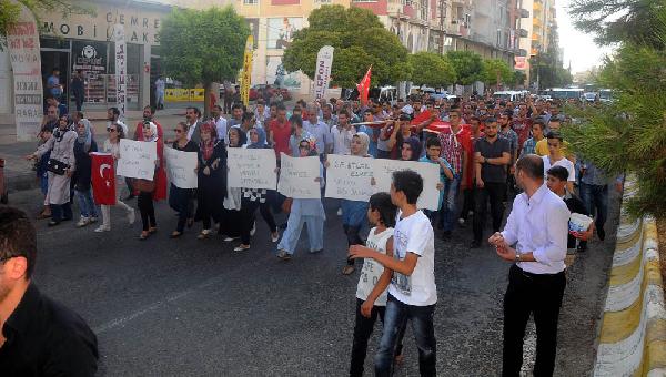 Midyat'ta terör olayları protesto edildi