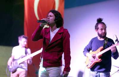 Rockçı İmam: Ölüm tehditleri aldım