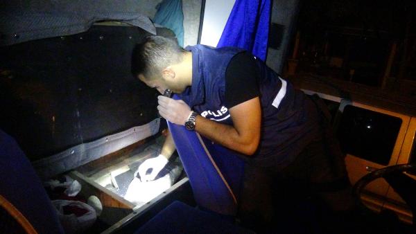 Aksaray’da şüphe üzerine durdurulan kamyondan 30 kilo esrar çıktı