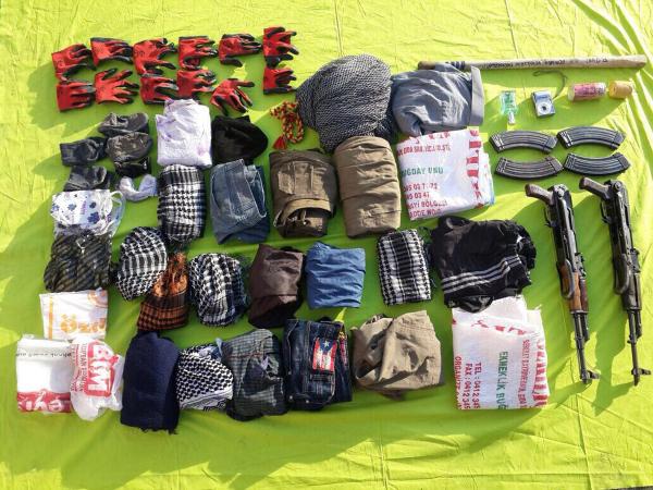 Diyarbakır'da boru tipi el bombası ele geçirildi (2)
