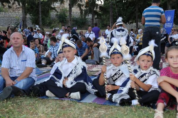 Bursa Belediyesi'nden, Üsküp’te 400 çocuk için sünnet şöleni