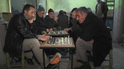 Bu kahvede sadece satranç oynanıyor