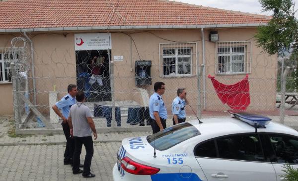 Kaçaklar isyan çıkardı