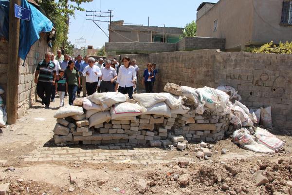 HDP heyeti Silopi'de incelemelerde bulundu