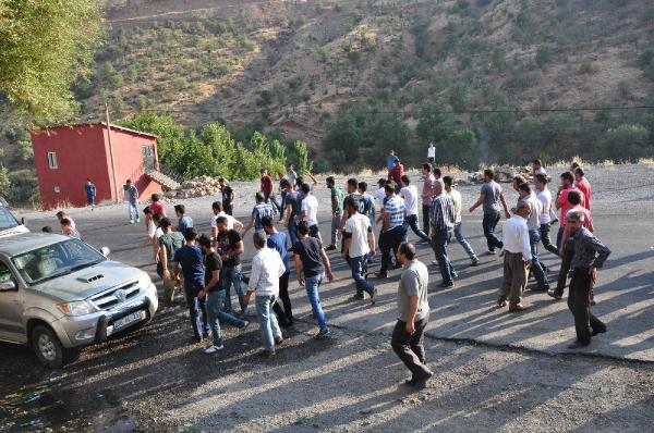 Canlı kalkan olmaya gidenlere izin verilmedi