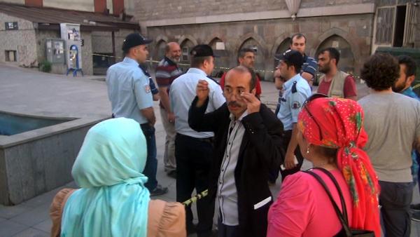Şüpheli kutuyu patlatılmadan kurtardı, karısına kızdı