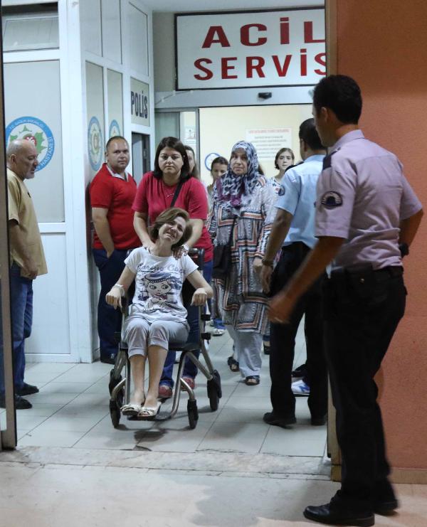 Polis, evinde tabancasını başına ateşleyip intihar etti