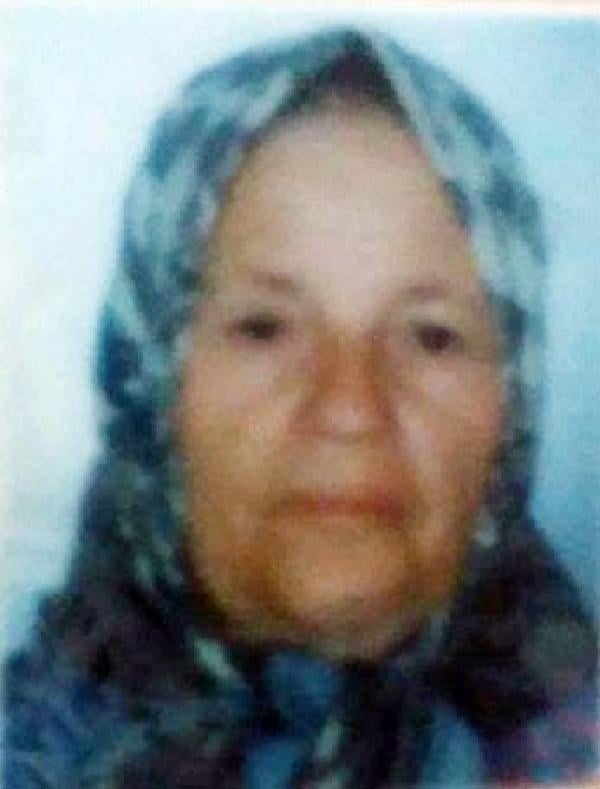Traktörle duvar arasına sıkışan yaşlı kadın öldü