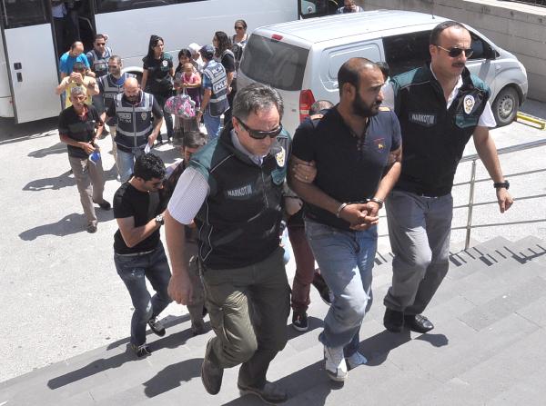 Uyuşturucu operasyonu şüphelilerinden 5'i tutuklandı