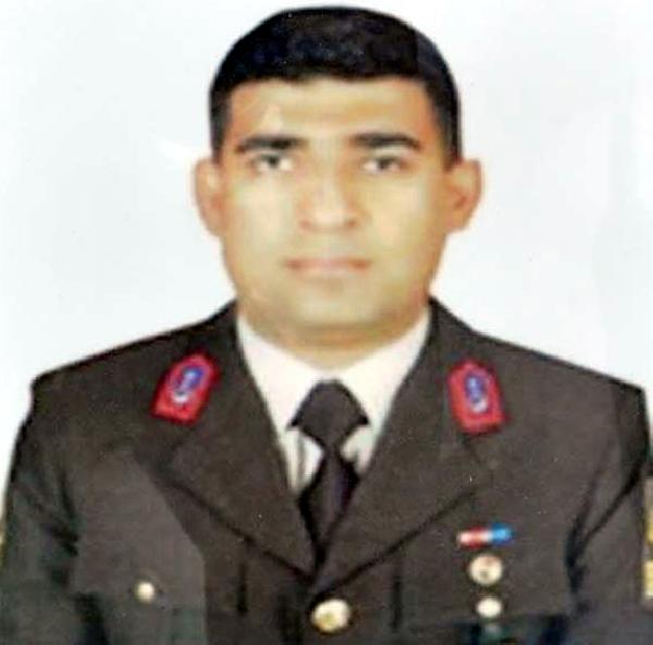 Diyarbakır´da şehit edilen uzman çavuş memleketine uğurlandı (2)