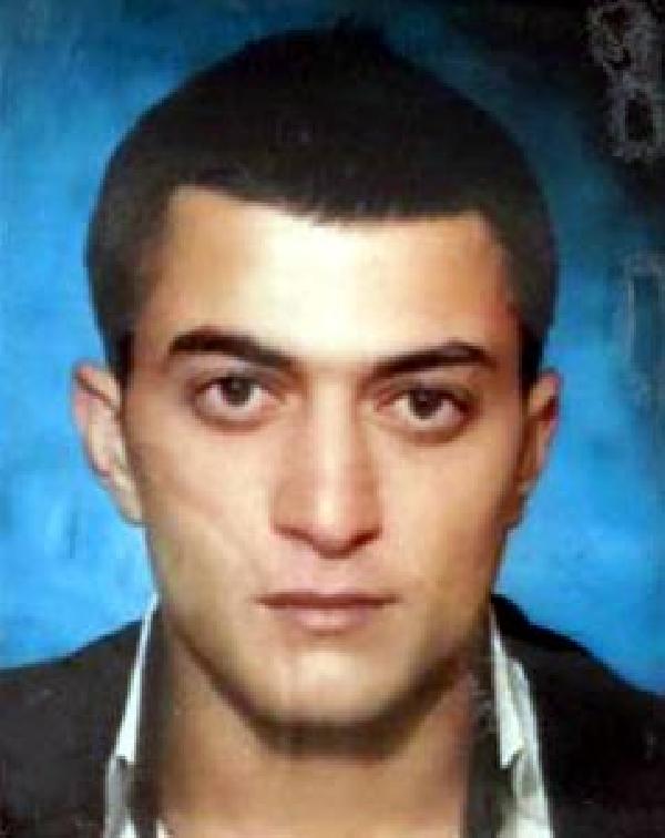 Düğün tarihi verilmeyince nişanlısı ile babasını öldürdü