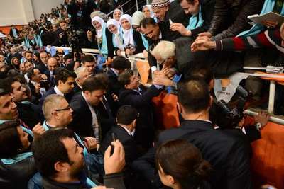 Davutoğlu: CHP'nin Cumhuriyetçiliği, belki bir gazeteyle ilgilidir