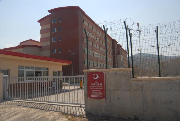 Mülteci Kabul ve Barınma Merkezi kapılarını, Suriyelilere de açacak