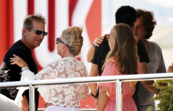 İngiliz milyarder, Bodrum'da dünya yıldızlarını karşıladı
