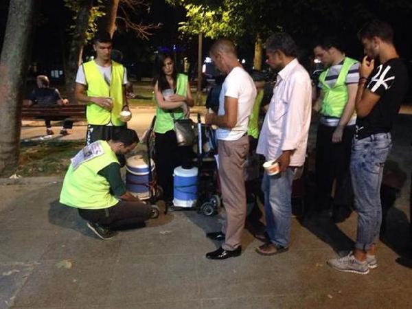 Turkish Atheism Association delivers free soup in Istanbul
