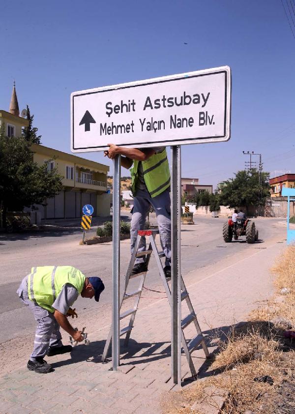 Şehit astsubayın adının eski Celal Doğan bulvarına asıldı