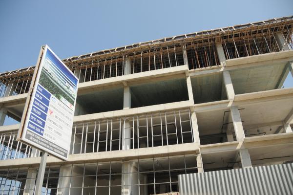 SGK binası inşaatında yüksekten düşen işçi öldü