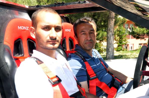 Sivas'ta üniversitelilerin elektrikli otomobiline 'Kangal' ismi
