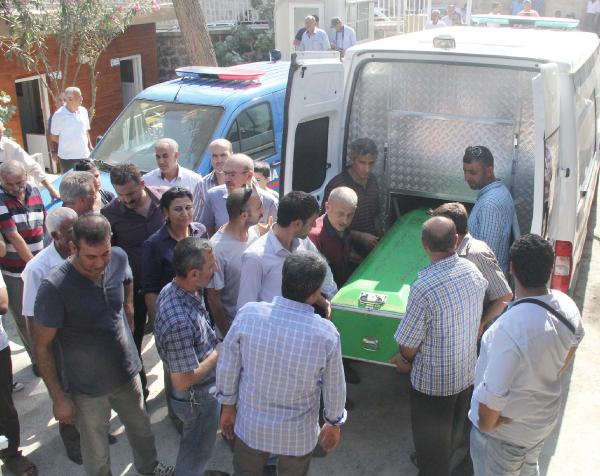 Suruçta’ki patlamada ölenlerin sayısı 34'e yükseldi (2)