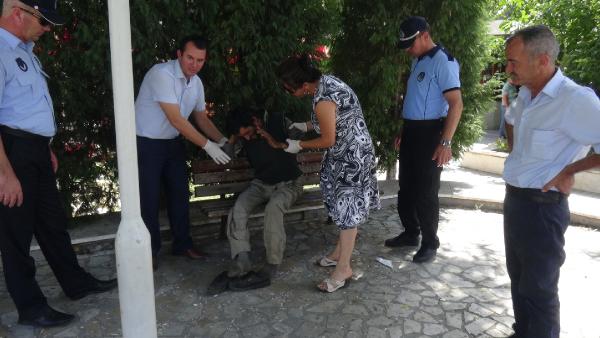 Açlık ve susuzluktan bayıldı