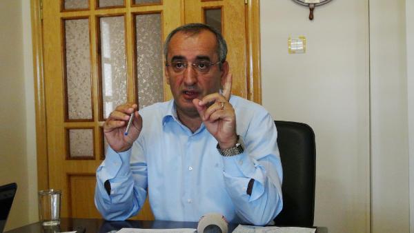 CHP'li Akar: 16'ncı yılda deprem hasarlı binalarda hayat devam ediyor