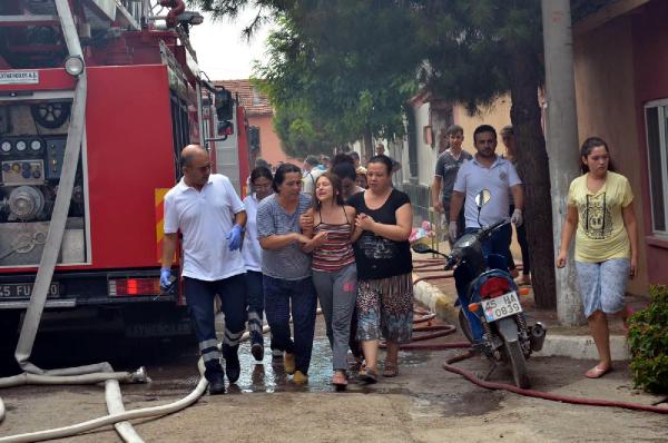 Evdeki tüp bomba gibi patladı: 4 yaralı