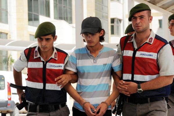 IŞİD saflarında çatıştıktan sonra döndüğü Antalya'da tutuklandı