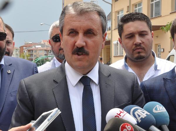 Destici: PKK'lı unsurlara karşı mutlaka kara harekatının başlatılması lazım