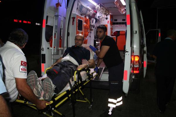Tarsus Emniyet Müdür Yardımcısı Altındal, PKK gösterisinde açılan ateşle yaralandı