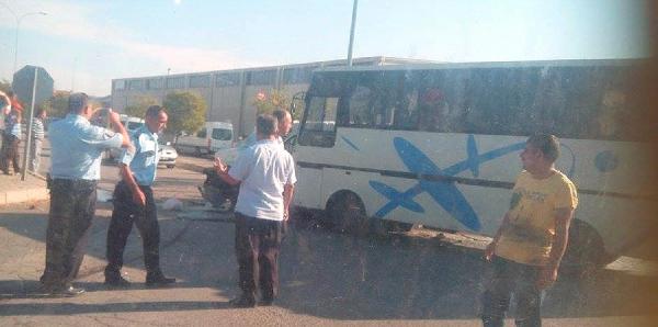 İşçileri taşıyan midibüs ile minibüs çarpıştı: 12 yaralı