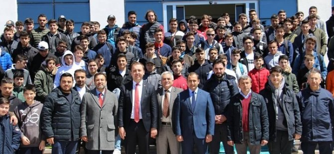 Gurbetçi gençlerden Dumlupınar'a ziyaret