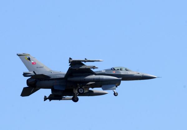 İncirlik'te rutin uçuşlar devam ediyor