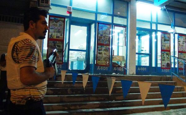 Şanlıurfa'da markete saldırı