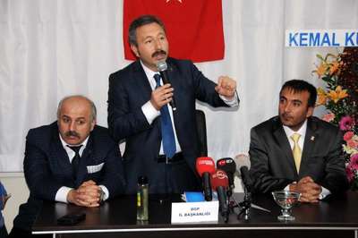 İdris Bal: Türkiye'de din ile siyaset yapılmamalıdır