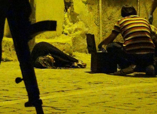 Suriyeli kadın yolda kurşunlanarak öldürüldü