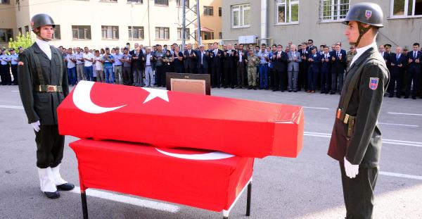 Şehit köy korucusu dualarla uğurlandı