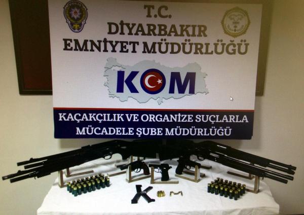 Diyarbakır'da silah kaçakçılarına operasyon: 7 gözaltı