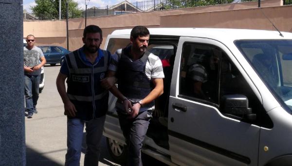 Dehşet saçan eski koca, 4 saat kaçabildi (2)