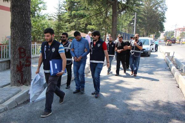 20 TIR'ı çalıp parçalayıp satan şebekeye operasyon